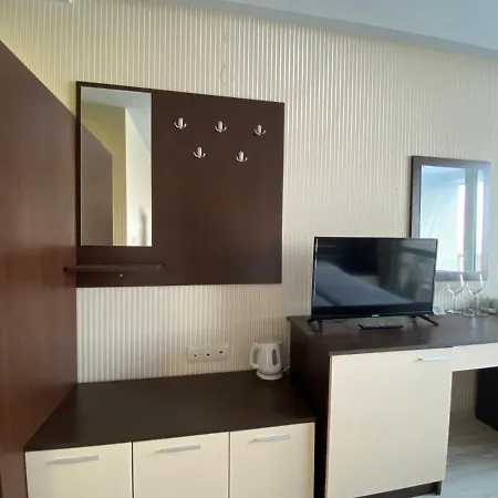 Paradiso B 208 Private Sea View 아파트 네세부르