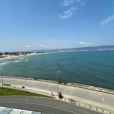 Paradiso B 208 Private Sea View 아파트 네세부르