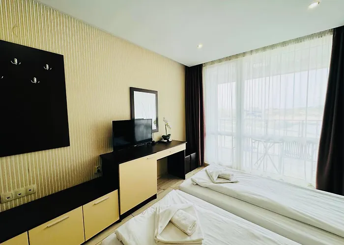 Paradiso B 208 Private Sea View